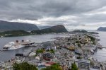 619973_alesund_norway_olesunn_norvegiya_2048x1365_(www.GdeFon.ru).jpg