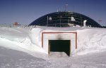 Amundsen-Scott_South_Pole_Station.jpg
