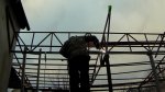 GOPR1181___Привариваю поперечные фермы.jpg